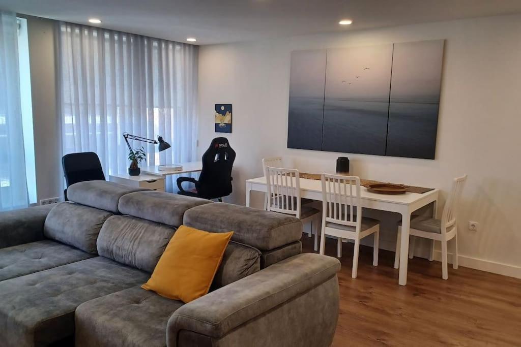 A H - Apartment Oporto Downtown Bagian luar foto