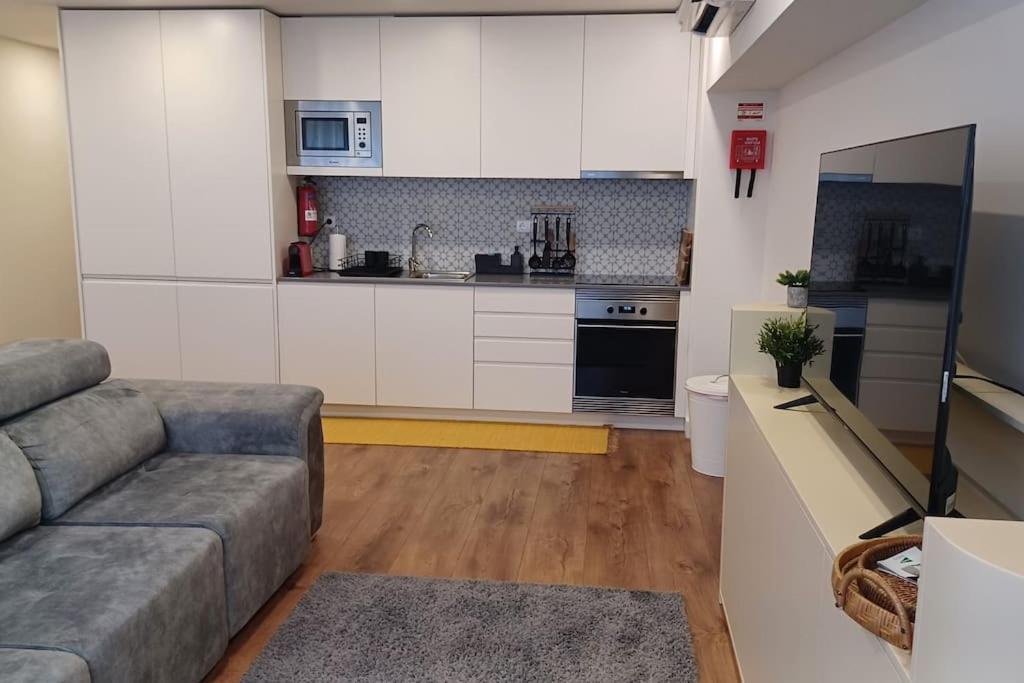 A H - Apartment Oporto Downtown Bagian luar foto