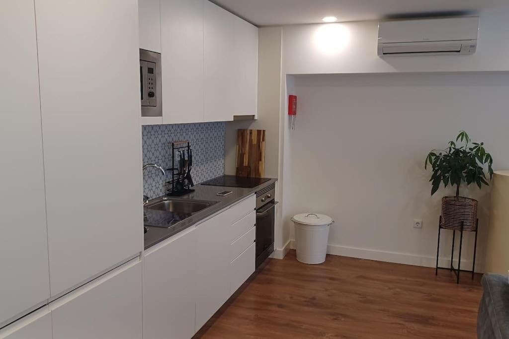 A H - Apartment Oporto Downtown Bagian luar foto