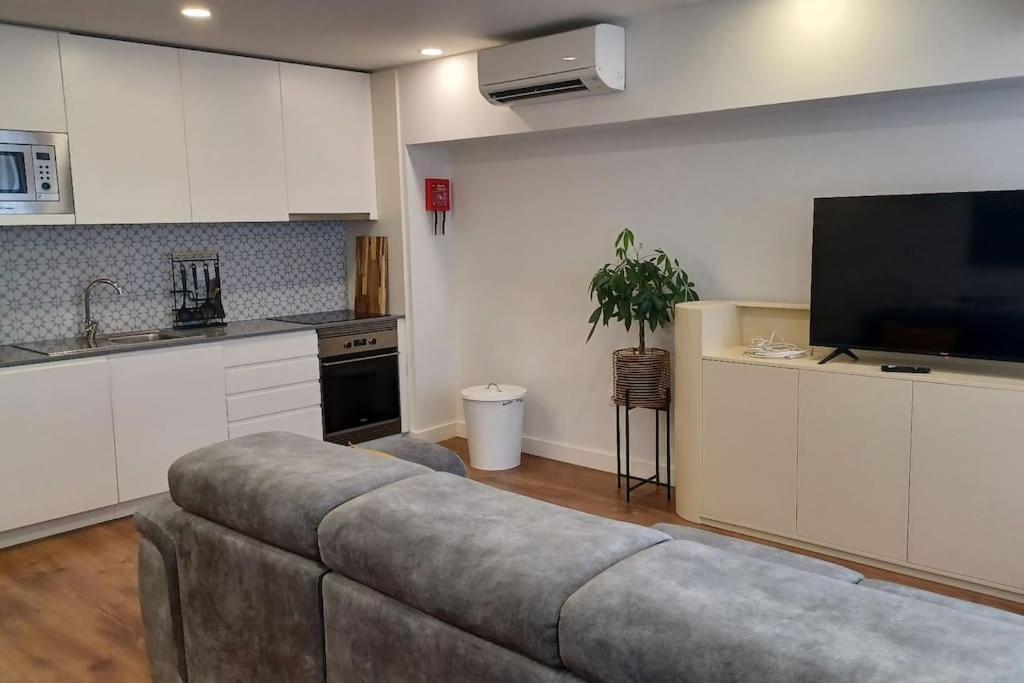 A H - Apartment Oporto Downtown Bagian luar foto