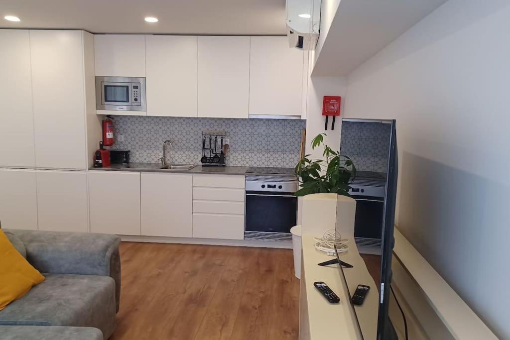 A H - Apartment Oporto Downtown Bagian luar foto