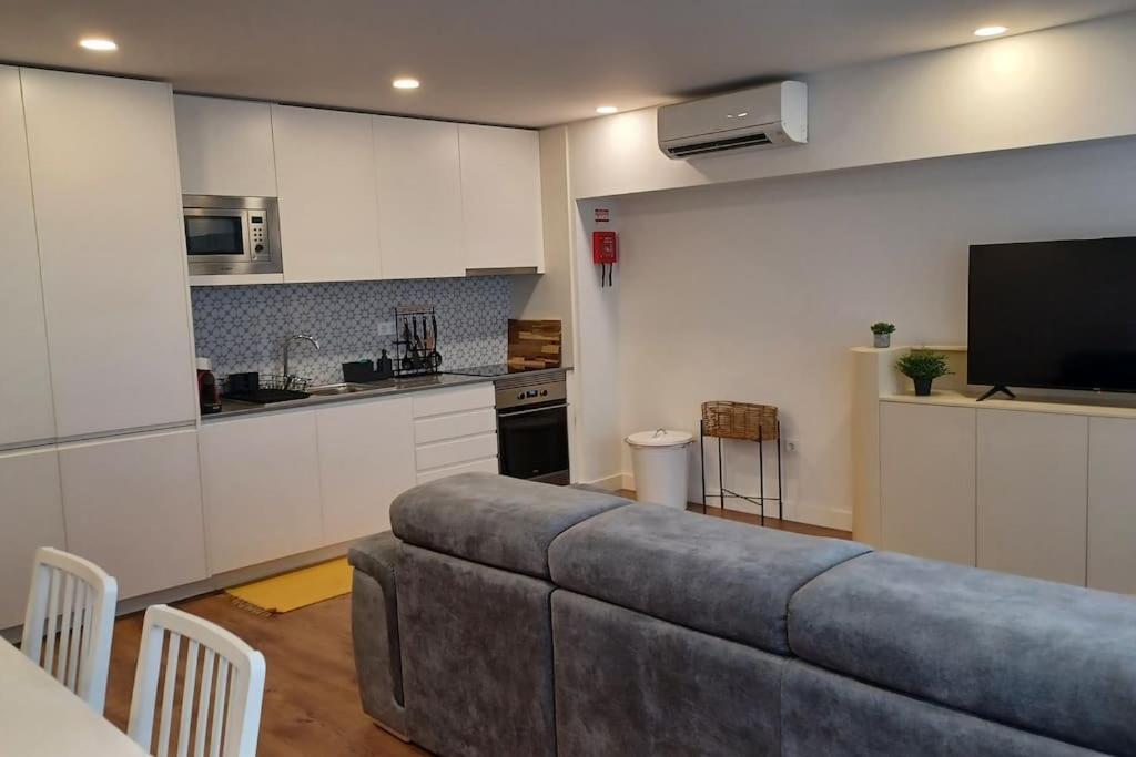 A H - Apartment Oporto Downtown Bagian luar foto
